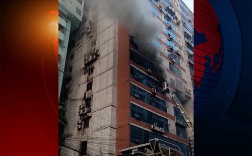 পুরানা পল্টনের জামান টাওয়ারে অগ্নিকাণ্ড, নিয়ন্ত্রণে ফায়ার সার্ভিস