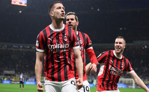 এসি মিলান ৩-০ গোলে ইন্টারকে হারিয়ে ইতালিয়ান কাপ ফাইনালে