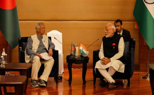ব্যাংককে অধ্যাপক ইউনূস ও নরেন্দ্র মোদির বৈঠক: সীমান্ত ও নিরাপত্তা বিষয়ক আলোচনা