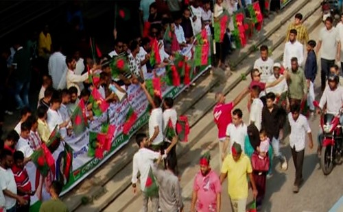 চার মাস পর দেশে ফিরছেন খালেদা জিয়া, বিএনপি নেতাকর্মীদের ঢল রাজধানীজুড়ে