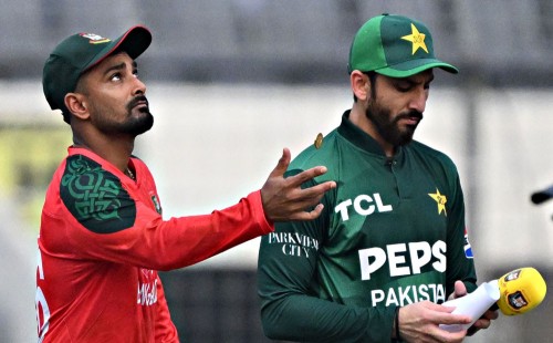 বাংলাদেশ বনাম পাকিস্তান: মিরপুরে টি-টোয়েন্টিতে ইতিহাস বদলাবে কি আজ?