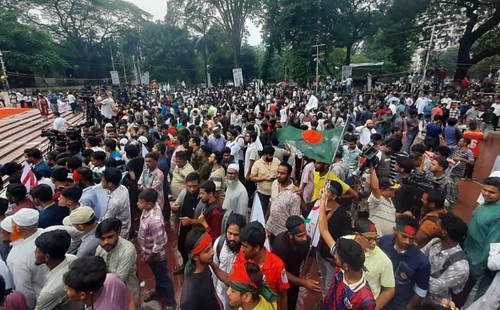 শহীদ মিনারে ‘নতুন বাংলাদেশের ইশতেহার’: এনসিপির ঘোষণা রাজনৈতিক বার্তা?