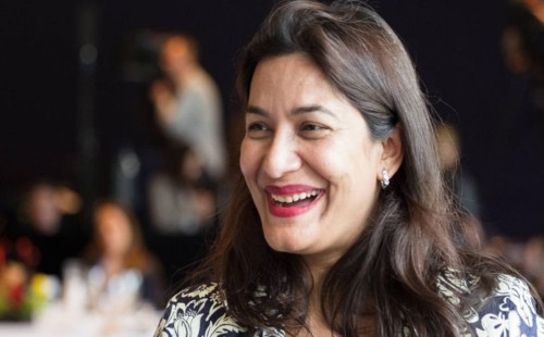 শামারুহ মির্জার ফেসবুক পোস্ট: ‘১৫ বছরে আঁচড় লাগেনি… এখন উড়ে এসে আঙুল ফুলে কলাগাছ’