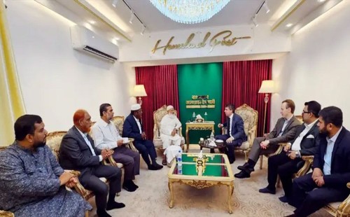 “সুইডেনের রাষ্ট্রদূত নিকোলাস উইকসের সঙ্গে জামায়াত আমির ডা. শফিকুর রহমানের সৌজন্য সাক্ষাৎ”