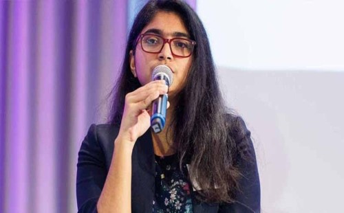 তাসনিম জারা: "দুর্নীতিবাজ প্রধানমন্ত্রীকে সরানোর উপায় কী?"