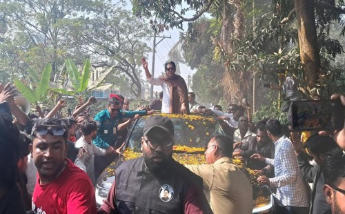 ভোলায় আন্দালিব রহমান পার্থর জনসমুদ্র: ‘সন্ত্রাসমুক্ত ভোলা ও মেডিকেল কলেজ গড়ার অঙ্গীকার’