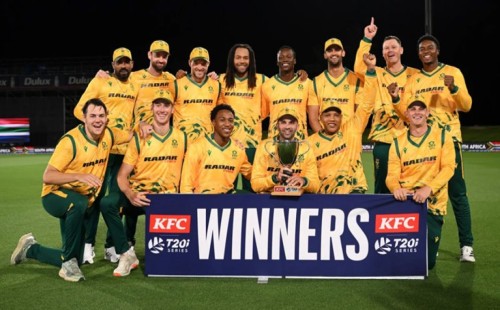 দক্ষিণ আফ্রিকার সিরিজ জয়: নিউজিল্যান্ডকে হারিয়ে ক্রাইস্টচার্চে প্রোটিয়াদের উল্লাস!