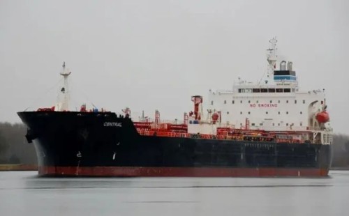 মালয়েশিয়া থেকে ২৭ হাজার টন অকটেন এল চট্টগ্রাম বন্দরে।