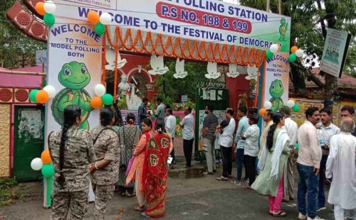 পশ্চিমবঙ্গ বিধানসভা নির্বাচন ২০২৬: প্রথম দফায় ১৫২ আসনে ভোট চলছে