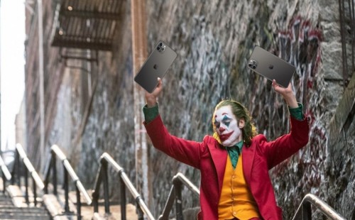 হলিউডের ভিলেনের হাতে কেন আইফোন থাকে না?