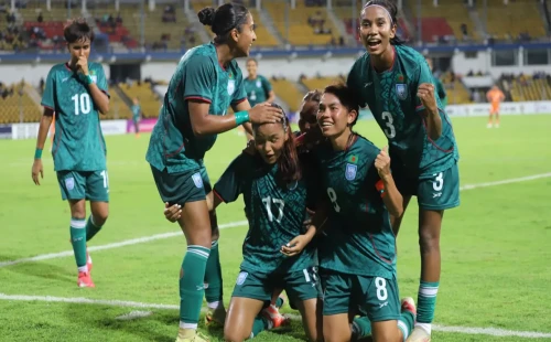 দীর্ঘ এক দশক পর শিরোপা লড়াইয়ে মহারণ: ফাইনালে মুখোমুখি বাংলাদেশ-ভারত