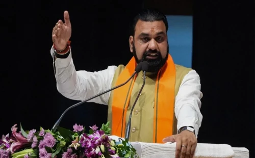 ফারাক্কার সব গেট খোলার দাবি বিহারের মুখ্যমন্ত্রীর, পাল্টা তোপ শুভেন্দুর