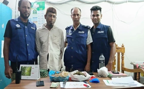 বিপুল পরিমাণ মাদকসহ শ্রমিক দল নেতা গ্রেপ্তার: এলাকায় তোলপাড়