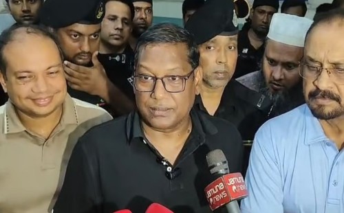 মমেকে পদদলিত হয়ে ৬ জনের মৃত্যুর খবর সঠিক নয়: বিভাগীয় কমিশনার