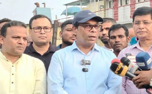 উপকূল ও চরাঞ্চলে স্বাস্থ্যসেবা পৌঁছে দিতে চালু হলো ভাসমান হাসপাতাল ‘স্বাস্থ্য তরী’