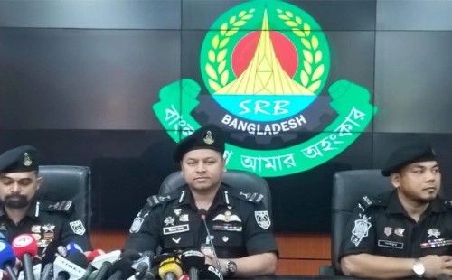 অবৈধ অস্ত্রের সুনির্দিষ্ট তথ্যদাতাকে সরকারি অর্থ ও পুরস্কার দেওয়া হবে: এসআরবি