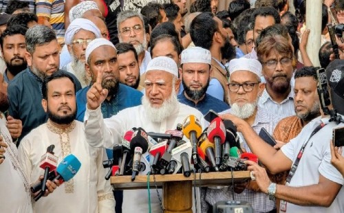 ‘সরকারি দলের আশ্রয়-প্রশ্রয় ছাড়া এত বড় অপকর্ম করার সাহস কেউ করবে না’