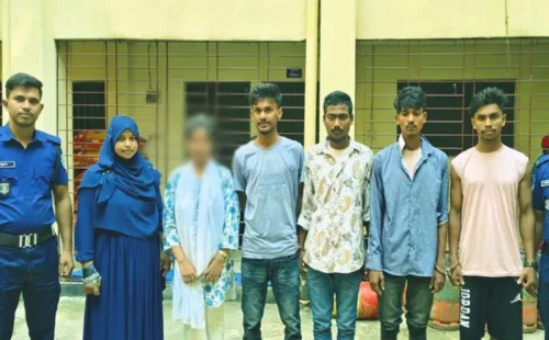স্ত্রীকে ৪ লাখ টাকায় ভারতে পাচারের চেষ্টা: স্বামীসহ আন্তঃসীমান্ত পাচার চক্রের ৪ সদস্য গ্রেপ্তার