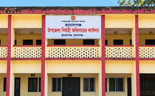 ‘আমার মৃত্যুর জন্য ইউএনও দায়ী থাকবে’ বলা এসি ল্যান্ডের শারীরিক অবস্থা এখন ভালো, জানিয়েছে পরিবার