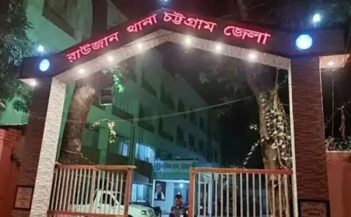 অস্ত্রের মুখে ২৫ লাখ টাকা ছিনতাই, ‘ব্যাগ দে, নাইলে গুলি করে দেব’