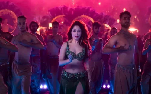 ‘দুধের মতো ফর্সা শরীর’, অভিনেতার মন্তব্যে তামান্নার জবাব